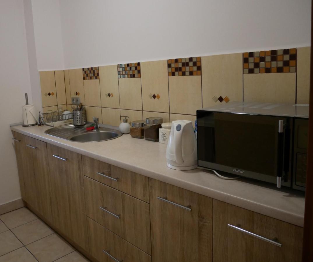 Alda Lägenhet Pyrzowice Exteriör bild